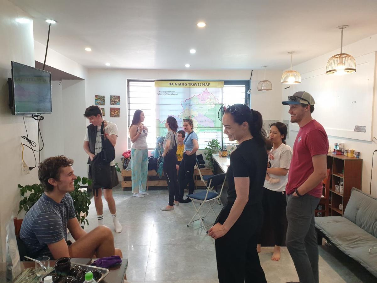 Ha Giang Cozy Hostel ภายนอก รูปภาพ